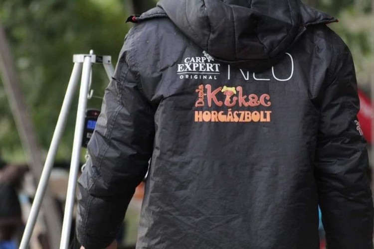 Pontyok a púpok közül II, avagy visszatérés a Fish World  horgásztóra